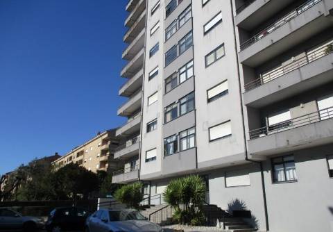 Apartamento T2 em Vilar do Paraíso