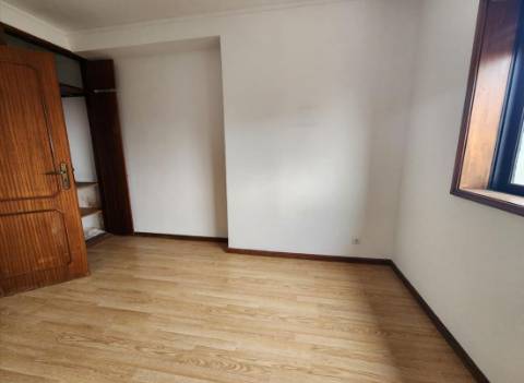 Apartamento T2 em Vilar do Paraíso