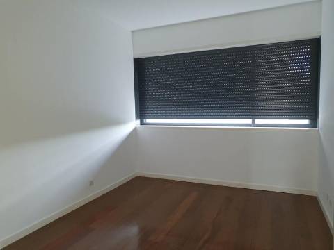 Apartamento T4 em Vilar do Paraíso