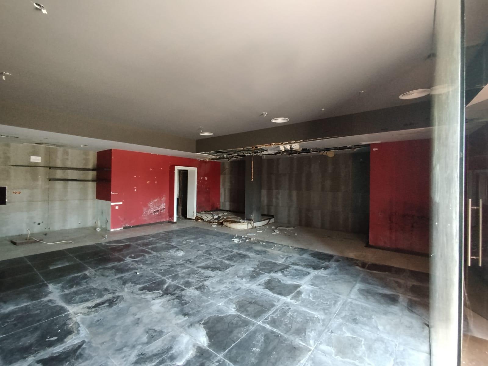 Pavilhão/Discoteca em Aradas