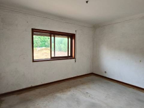 Moradia Isolada T3 em Santa Maria de Lamas