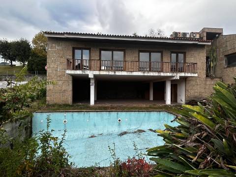 Moradia T4 em Guimarães