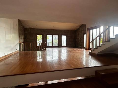 Moradia T4 em Guimarães