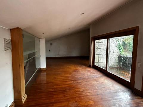 Moradia T4 em Guimarães