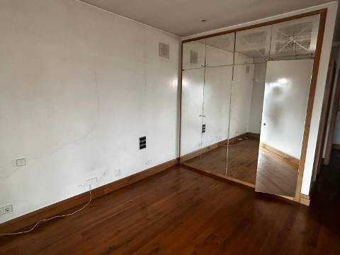 Moradia T4 em Guimarães