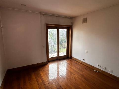 Moradia T4 em Guimarães