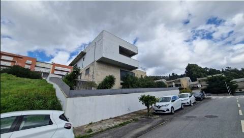 Moradia T3 em Paredes