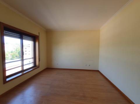 Apartamento T3 em Oliveira de Azeméis