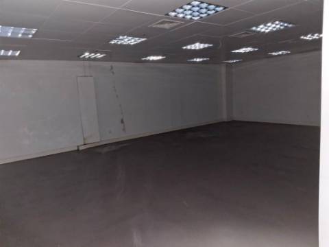 Loja em Bonfim, Porto