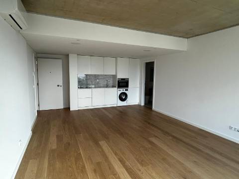 Apartamento T1 em Oliveira de Azeméis