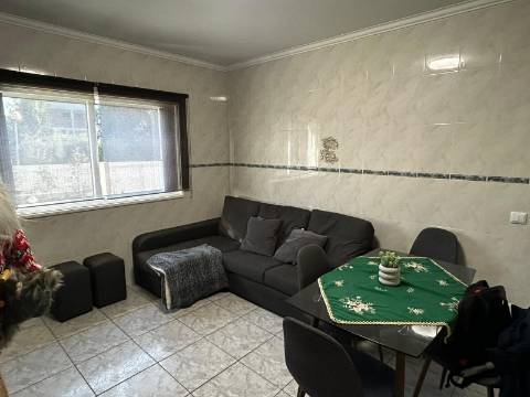 Moradia Isolada T3 em Escapães