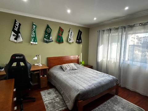 Moradia Isolada T3 em Escapães