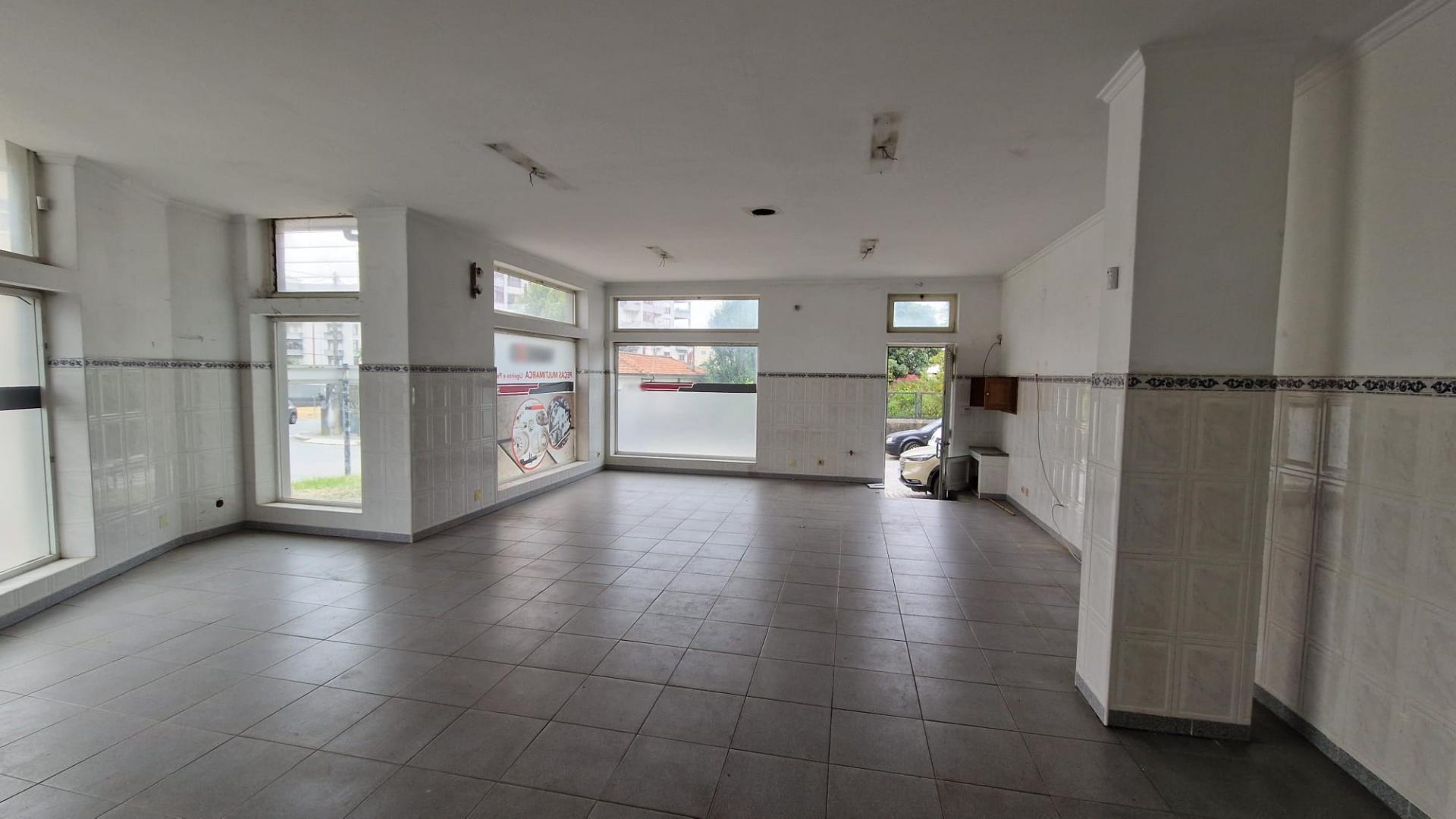 Loja em Vila Nova de Gaia