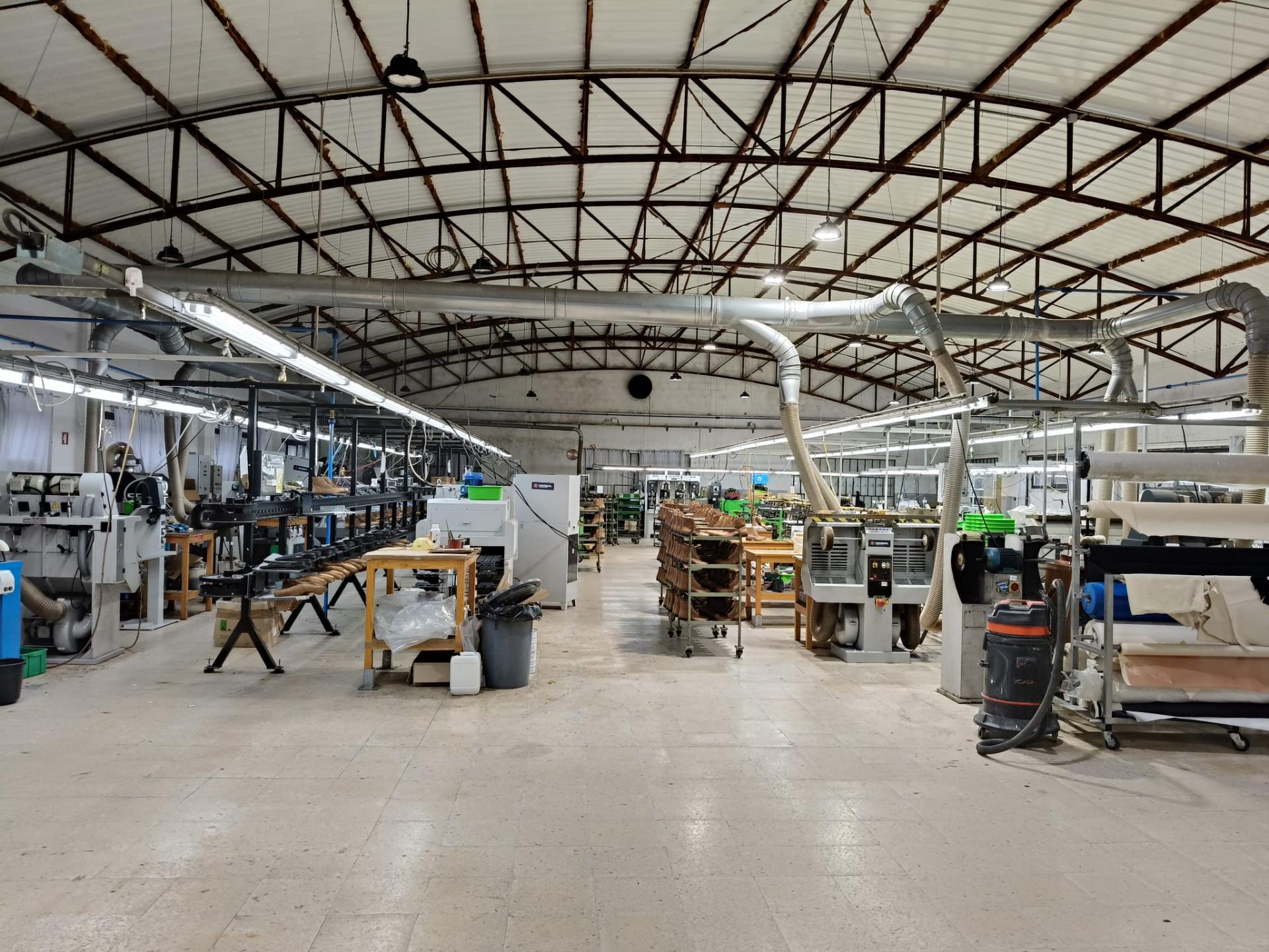 Armazém Industrial em Cesar