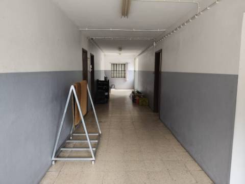 Armazém Industrial em Cesar