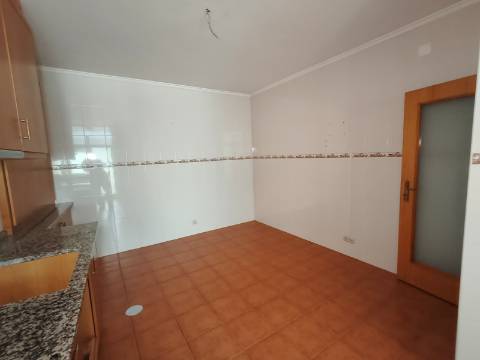 Apartamento T2 em São João da Madeira