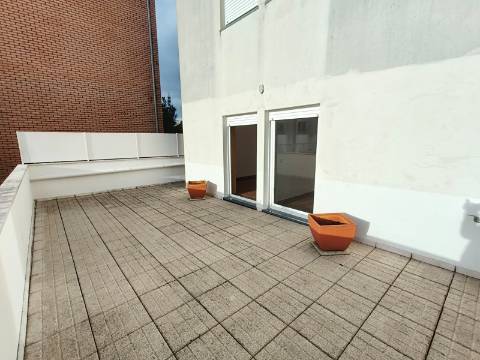 Apartamento T2 em São João da Madeira