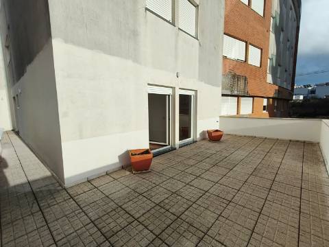 Apartamento T2 em São João da Madeira