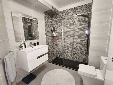 Apartamento T3 com varanda em Grijó