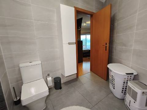 Apartamento T3 com varanda em Grijó