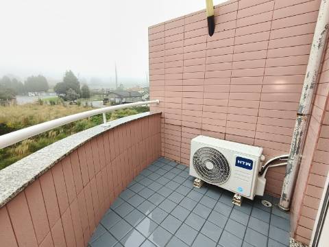 Apartamento T3 com varanda em Grijó