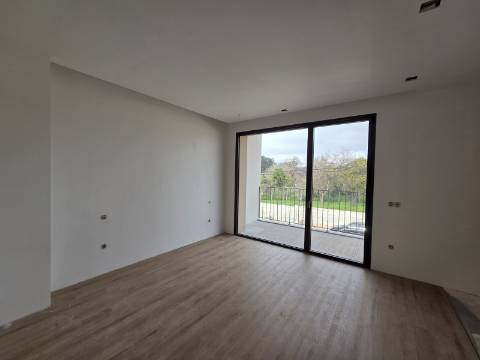 Moradia T3 moderno em Loureiro - Oliveira de Azeméis