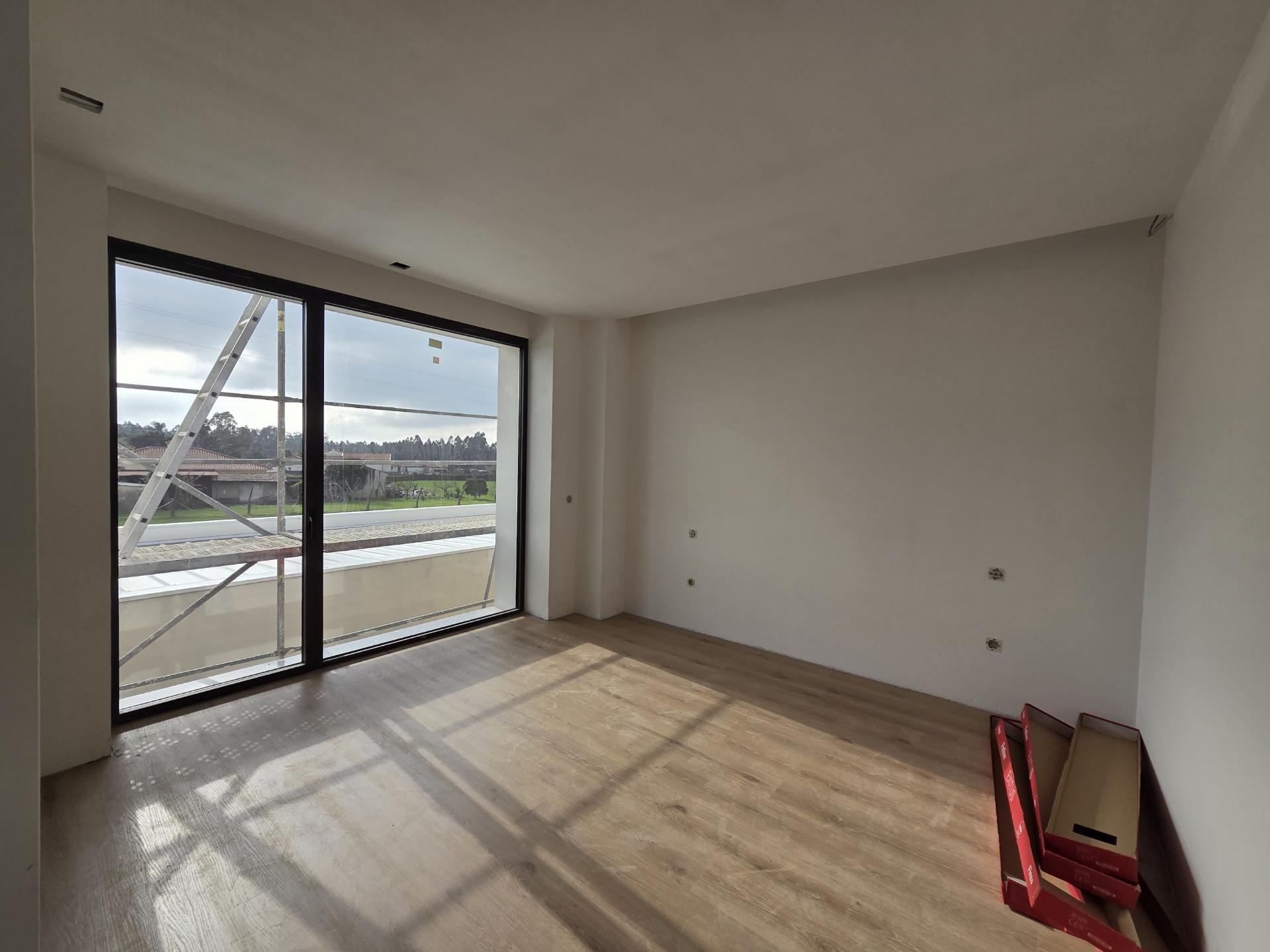 Moradia T3 moderno em Loureiro - Oliveira de Azeméis