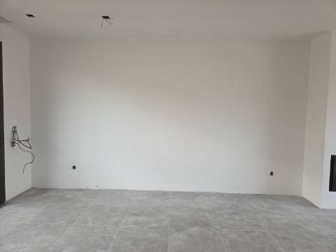 Moradia T3 moderno em Loureiro - Oliveira de Azeméis