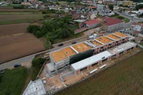 Moradia T3 moderno em Loureiro - Oliveira de Azeméis