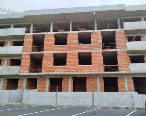 Apartamento T3 com varanda em Oliveira de Azeméis