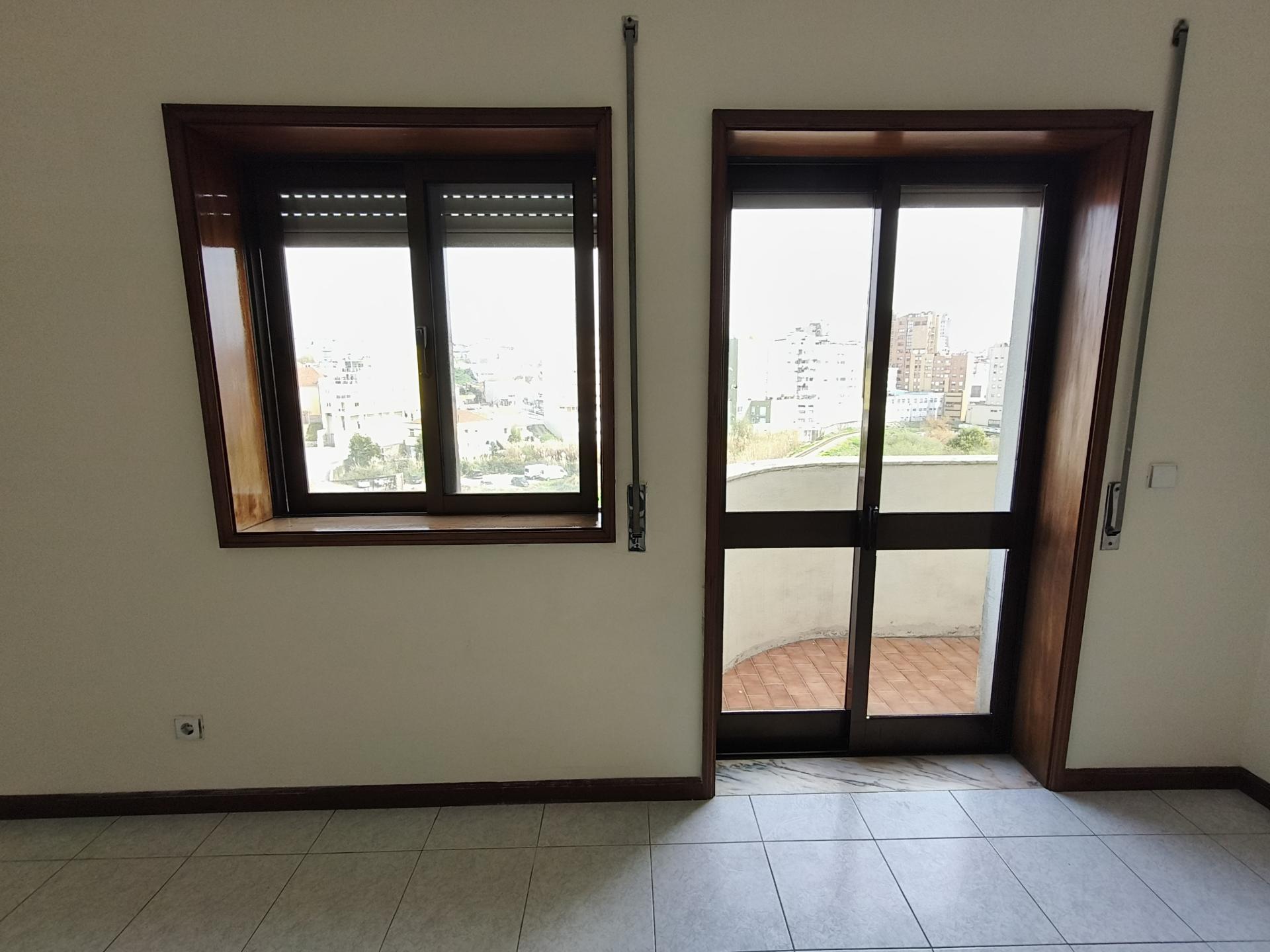Apartamento para Arrendar em São João da Madeira