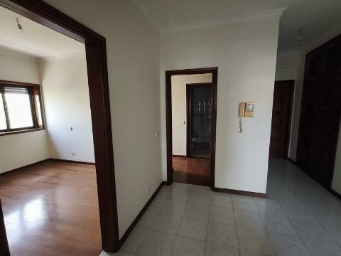 Apartamento para Arrendar em São João da Madeira
