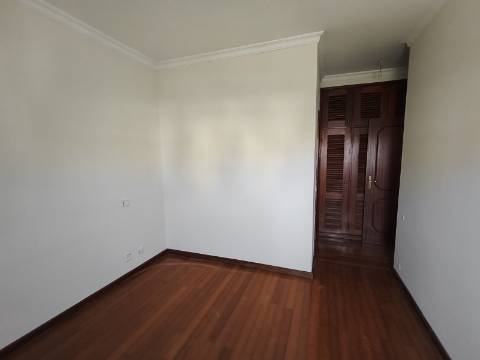 Apartamento para Arrendar em São João da Madeira