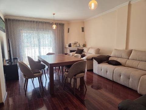 Apartamento T3 em São João da Madeira