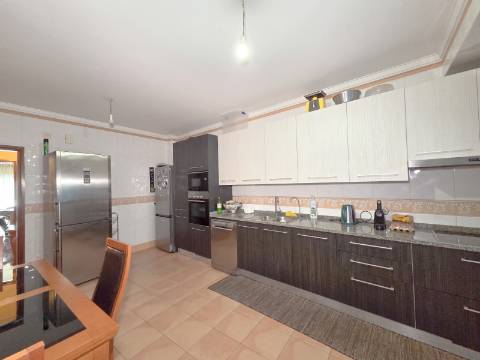 Apartamento T3 em São João da Madeira