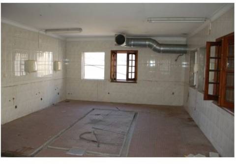 Moradia com Terreno Rústico na Maia