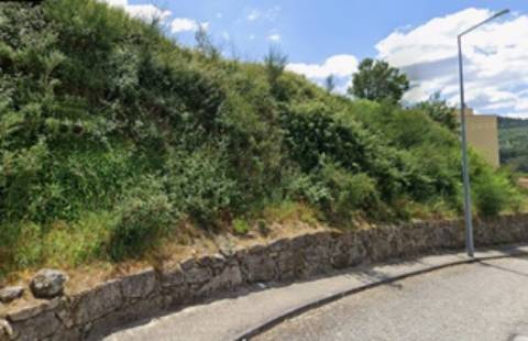 Terreno Urbano em Santo Tirso