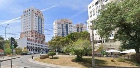 Espaço Comercial em Loures