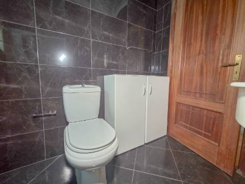 Moradia geminada T4 Em Felgueiras