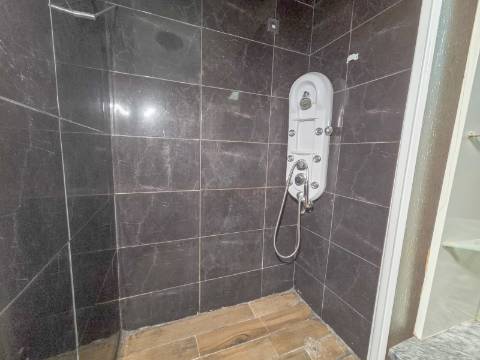 Moradia geminada T4 Em Felgueiras