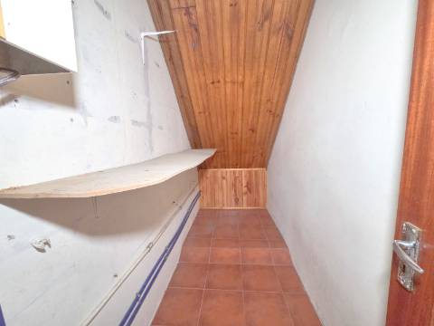 Moradia geminada T4 Em Felgueiras