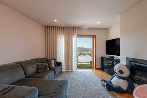 Apartamento T3 no Centro de Carregosa