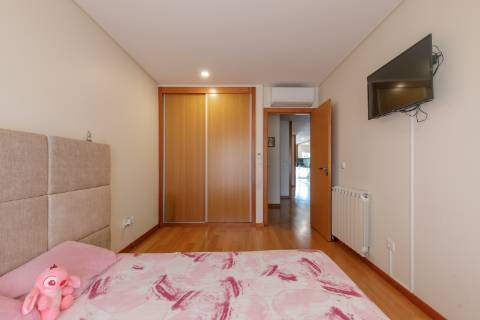 Apartamento T3 no Centro de Carregosa