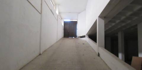 ARMAZÉM INDUSTRIAL - CENTRO QUELUZ