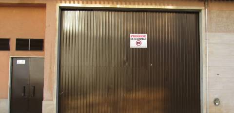 ARMAZÉM INDUSTRIAL - CENTRO QUELUZ