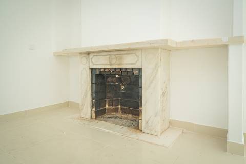 || OPORTUNIDADE INVESTIMENTO | Moradia Bi-Familiar T3 + T2 | TOTALMENTE REMODELADA ||