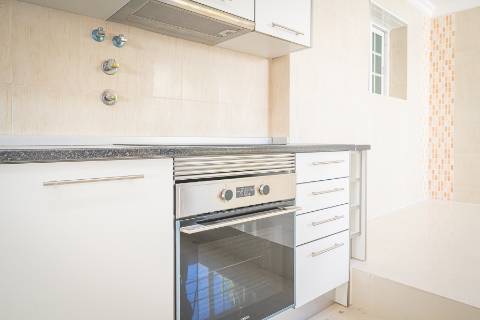 || OPORTUNIDADE INVESTIMENTO | Moradia Bi-Familiar T3 + T2 | TOTALMENTE REMODELADA ||