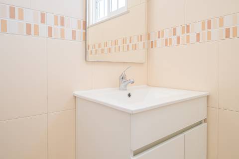 || OPORTUNIDADE INVESTIMENTO | Moradia Bi-Familiar T3 + T2 | TOTALMENTE REMODELADA ||