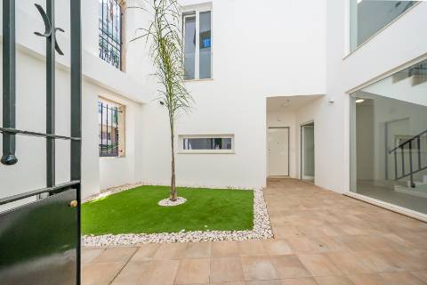 | APARTAMENTO T4 DUPLEX | ZONA RIBEIRINHA | 200 MT RIO SADO |