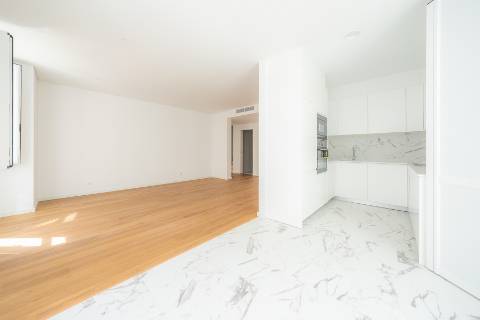 | APARTAMENTO T4 DUPLEX | ZONA RIBEIRINHA | 200 MT RIO SADO |